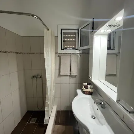 Vegia House 펜션 *